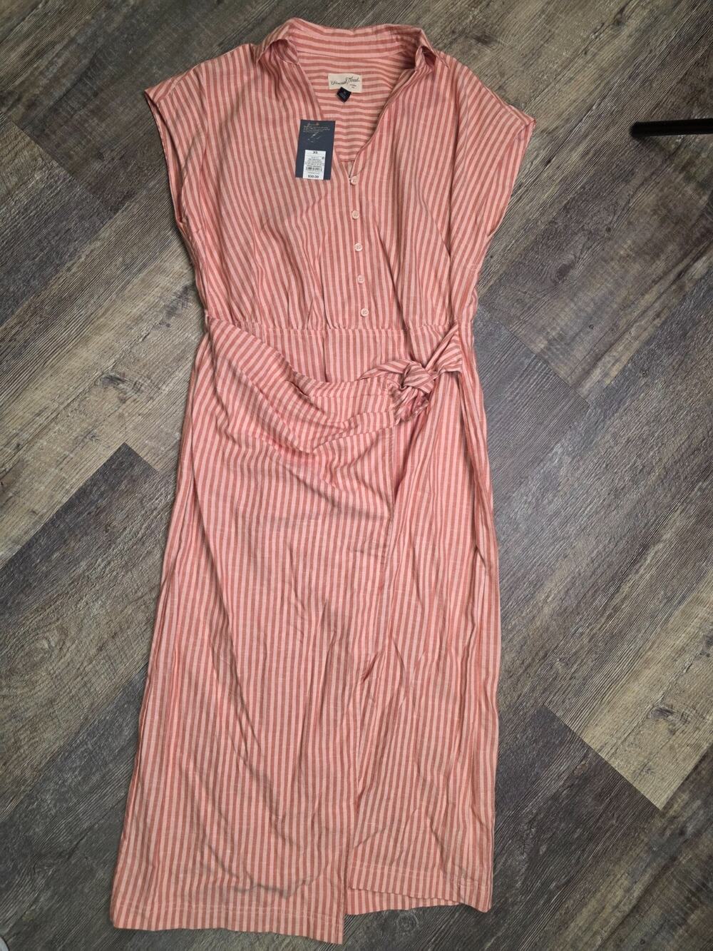 Universal Thread Womens XS Dress Pink Striped Button Front Tie Waist Midi NWT - Picture 1 of 7
